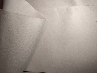 白色针刺无纺布