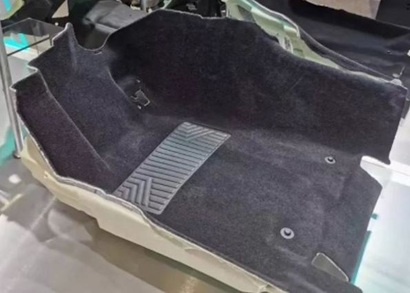 Non - woven press - die chassis guard plate1.JPG